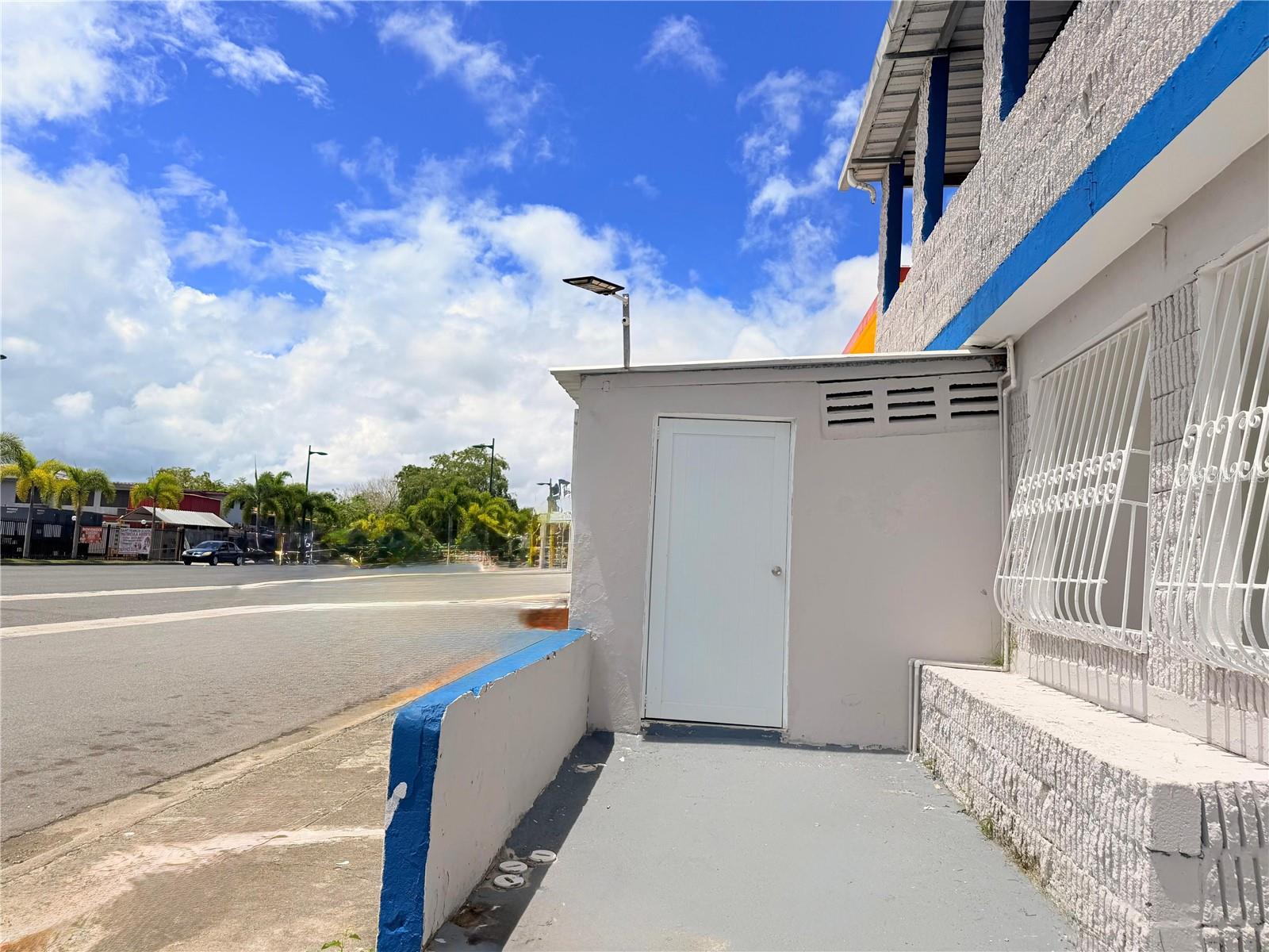 Calle 601 Bloque 224 Comercial 3, PR