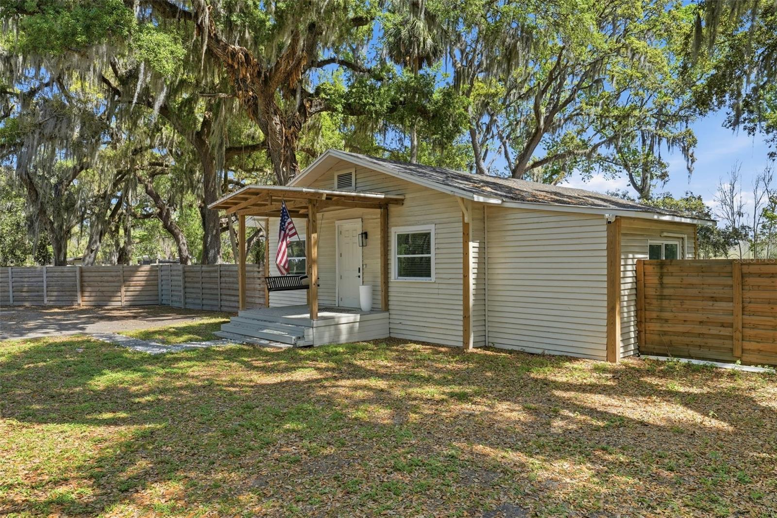 36104 Emeralda Avenue, FL