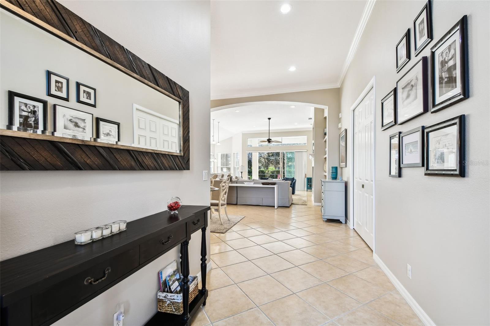 7328 Lake Forest Glen, FL