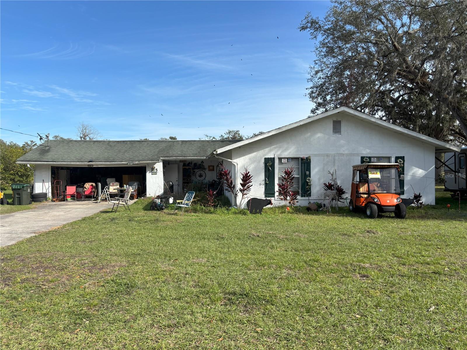 BUSHNELL, FL