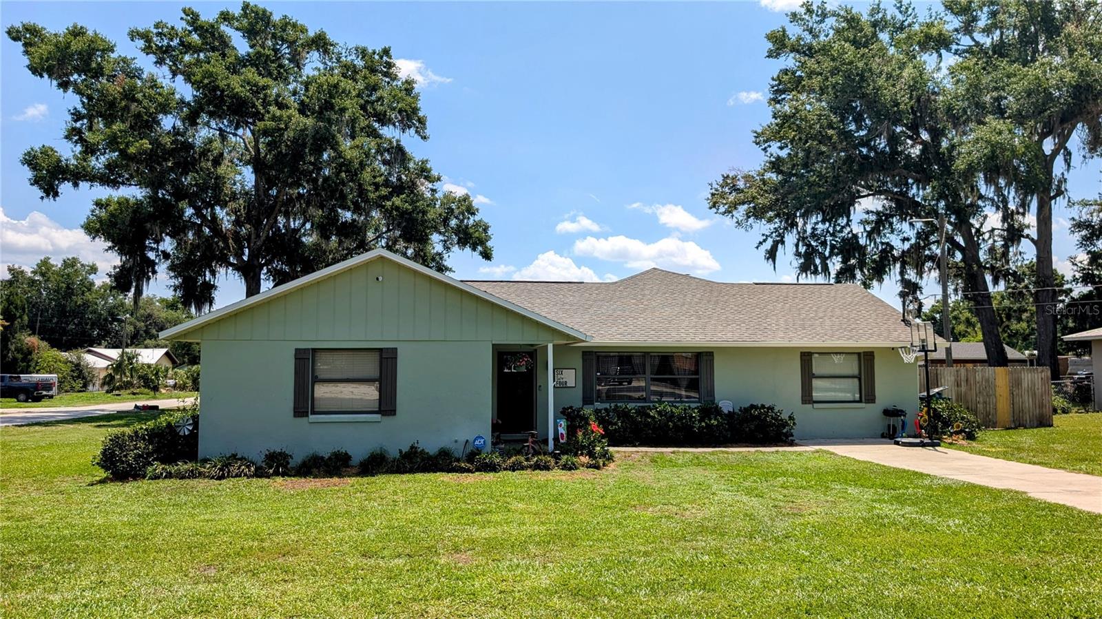 624 N Lanier Ave, FL