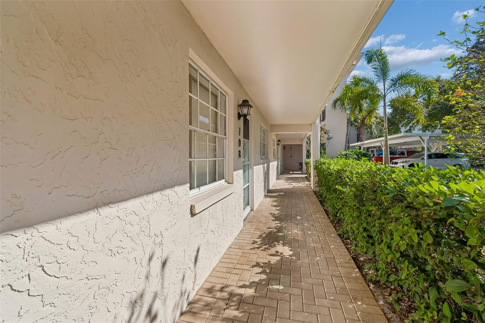 865 Virginia Court, FL