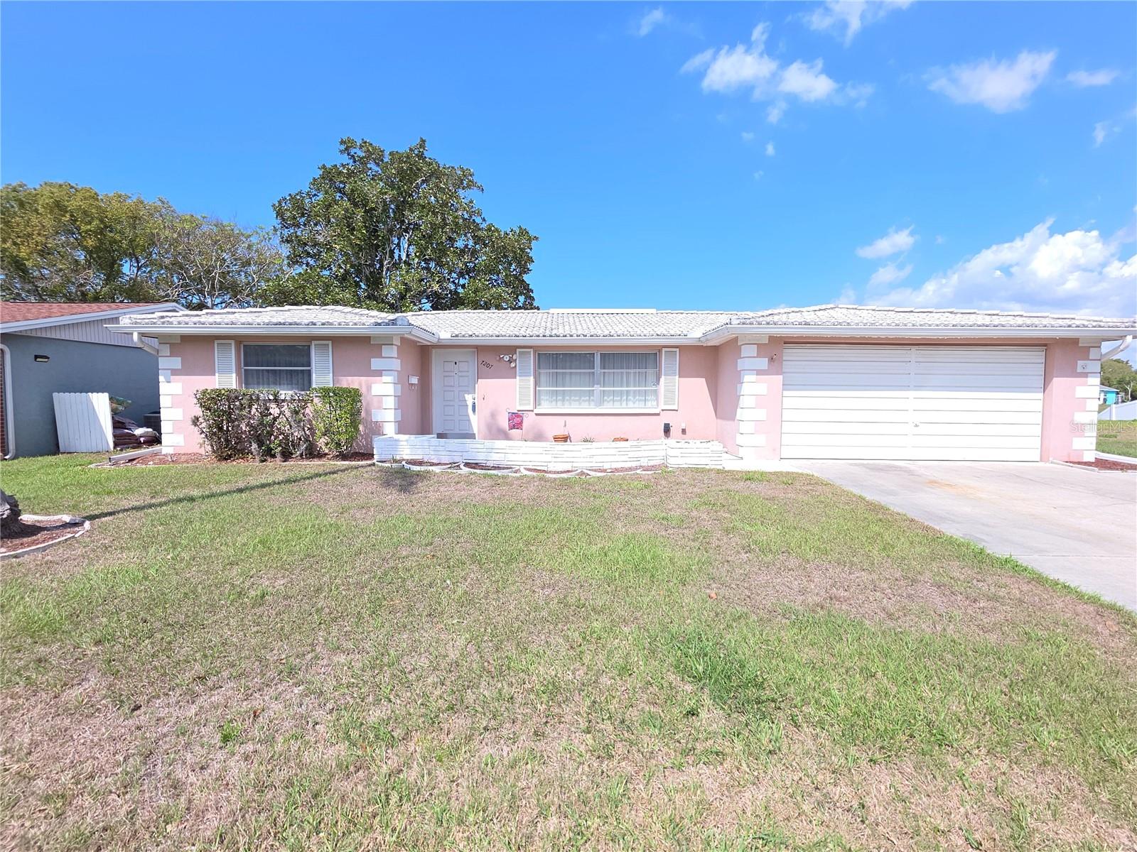 7207 Ashwood Dr, FL