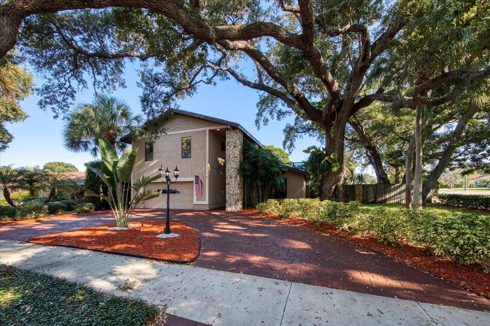13703 Oak Forest Boulevard, FL