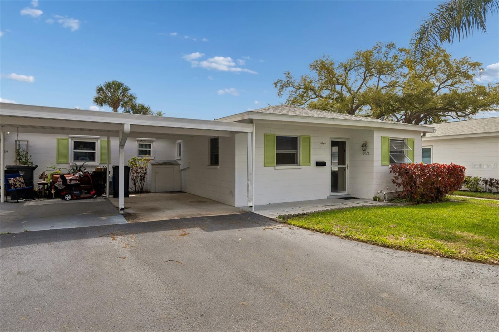 6026 Lilli Way, FL