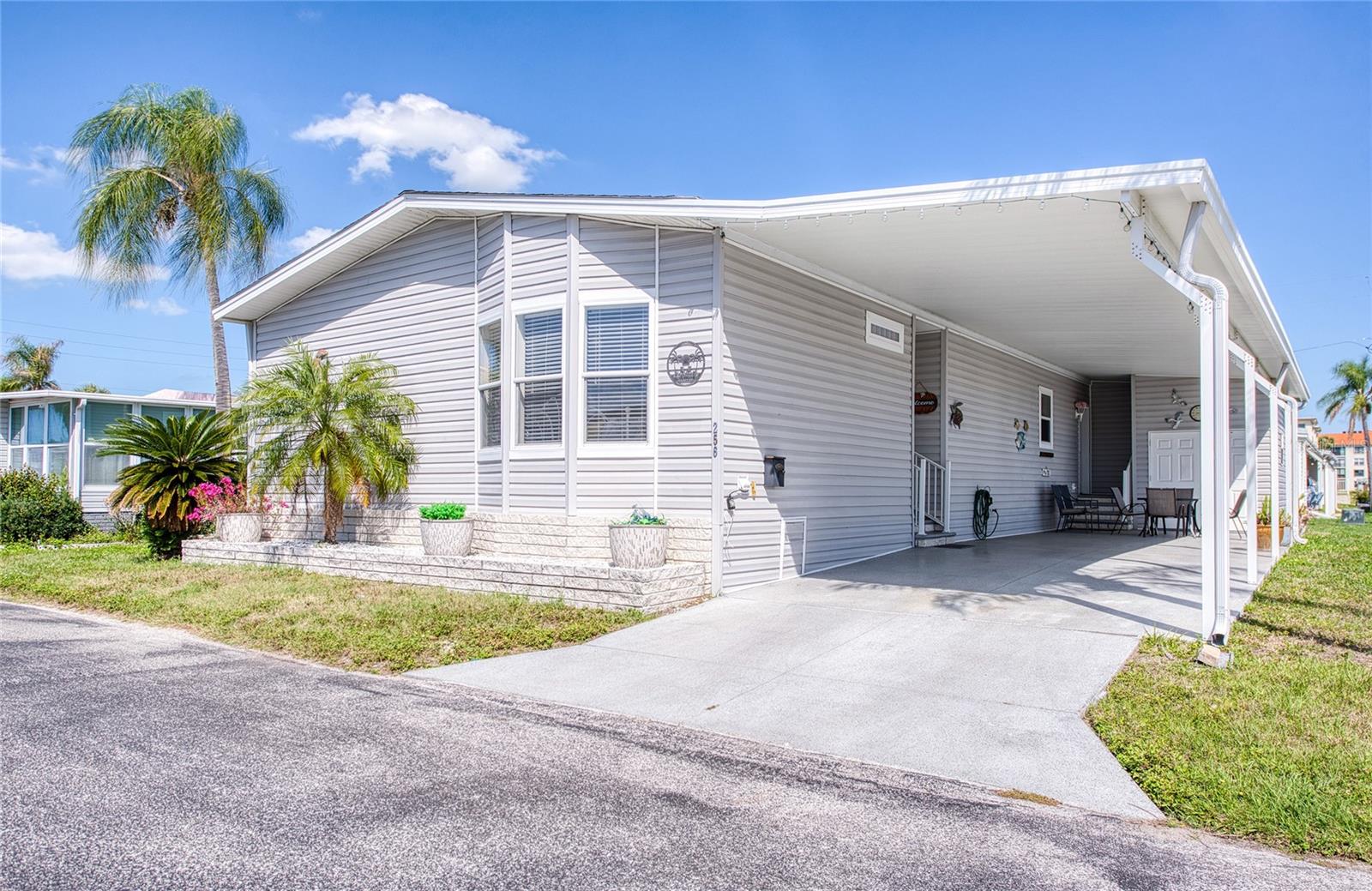 18675 Us Highway 19 N #256, FL