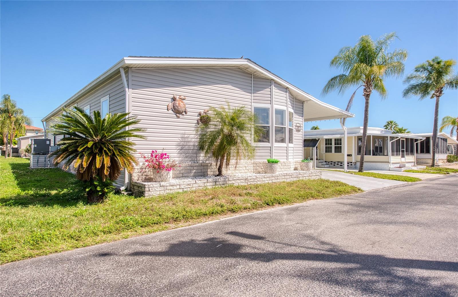 18675 Us Highway 19, FL