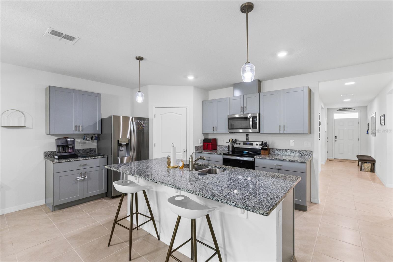 452 Baroness Way, FL