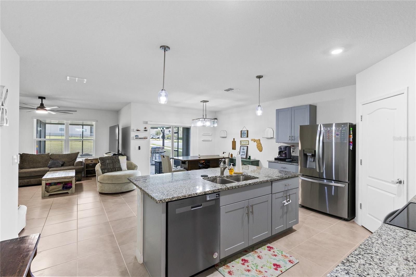 452 Baroness Way, FL
