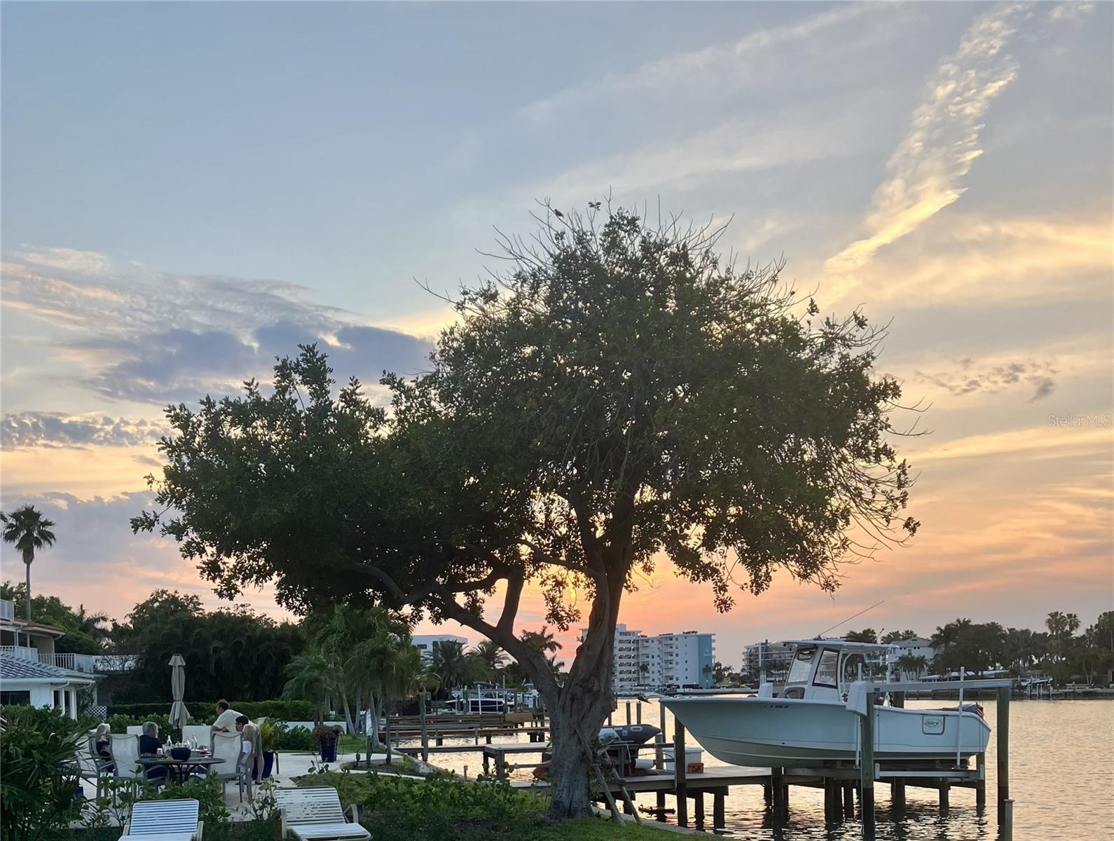 27 Dolphin Drive, FL