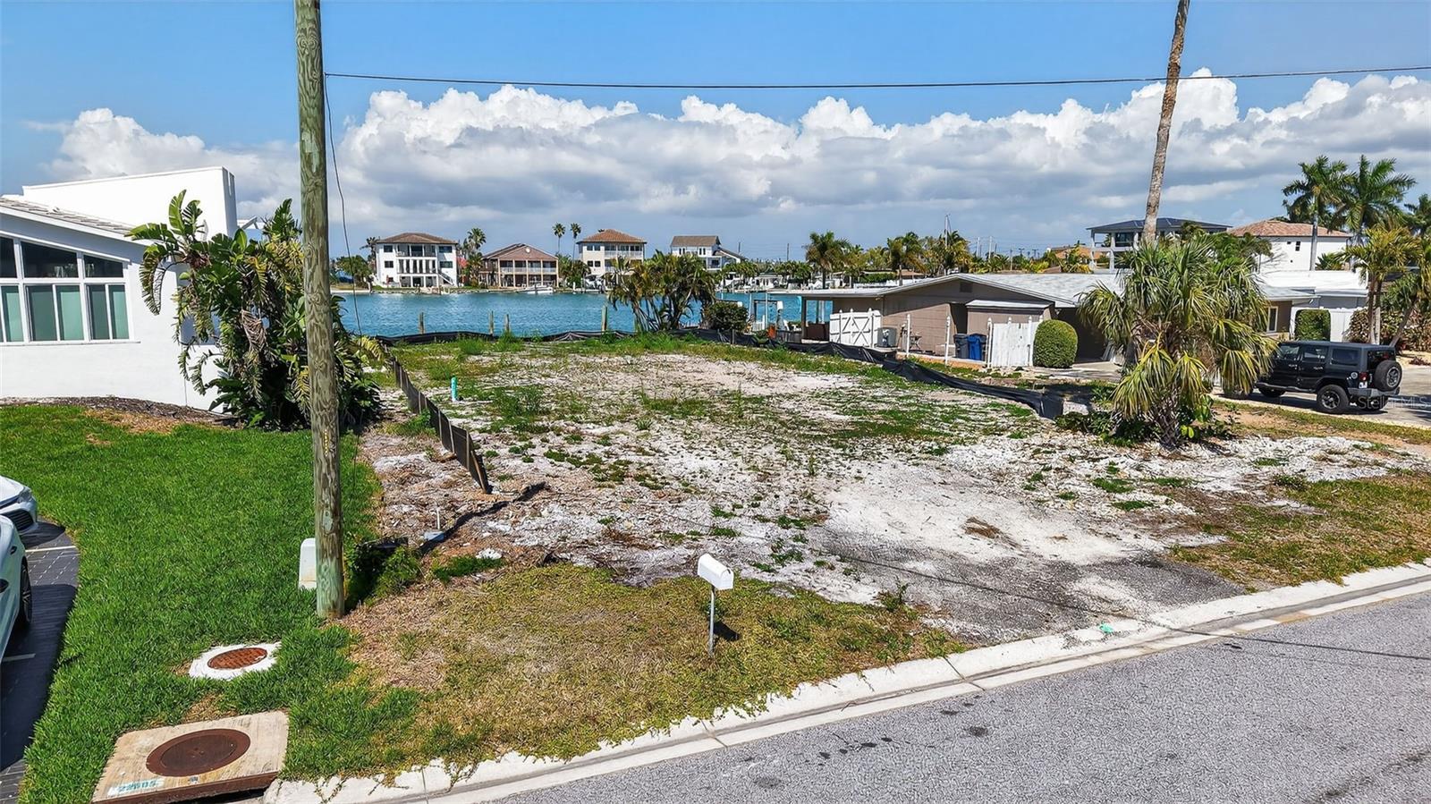 27 Dolphin Drive, FL