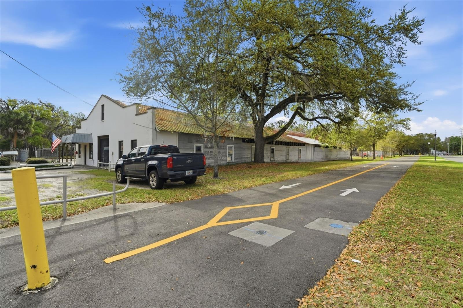 210 5th Street, FL
