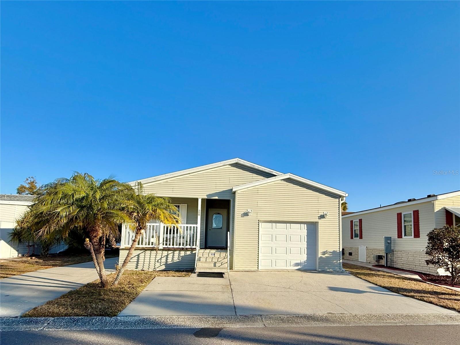 209 Port Royal Lane, FL