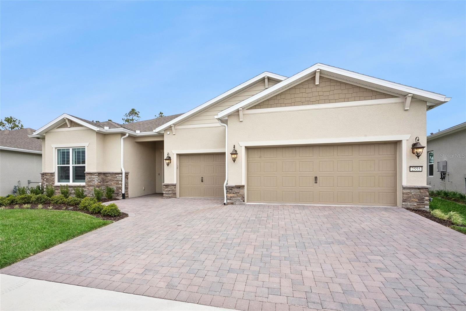 2555 Pine Preserve Court, FL