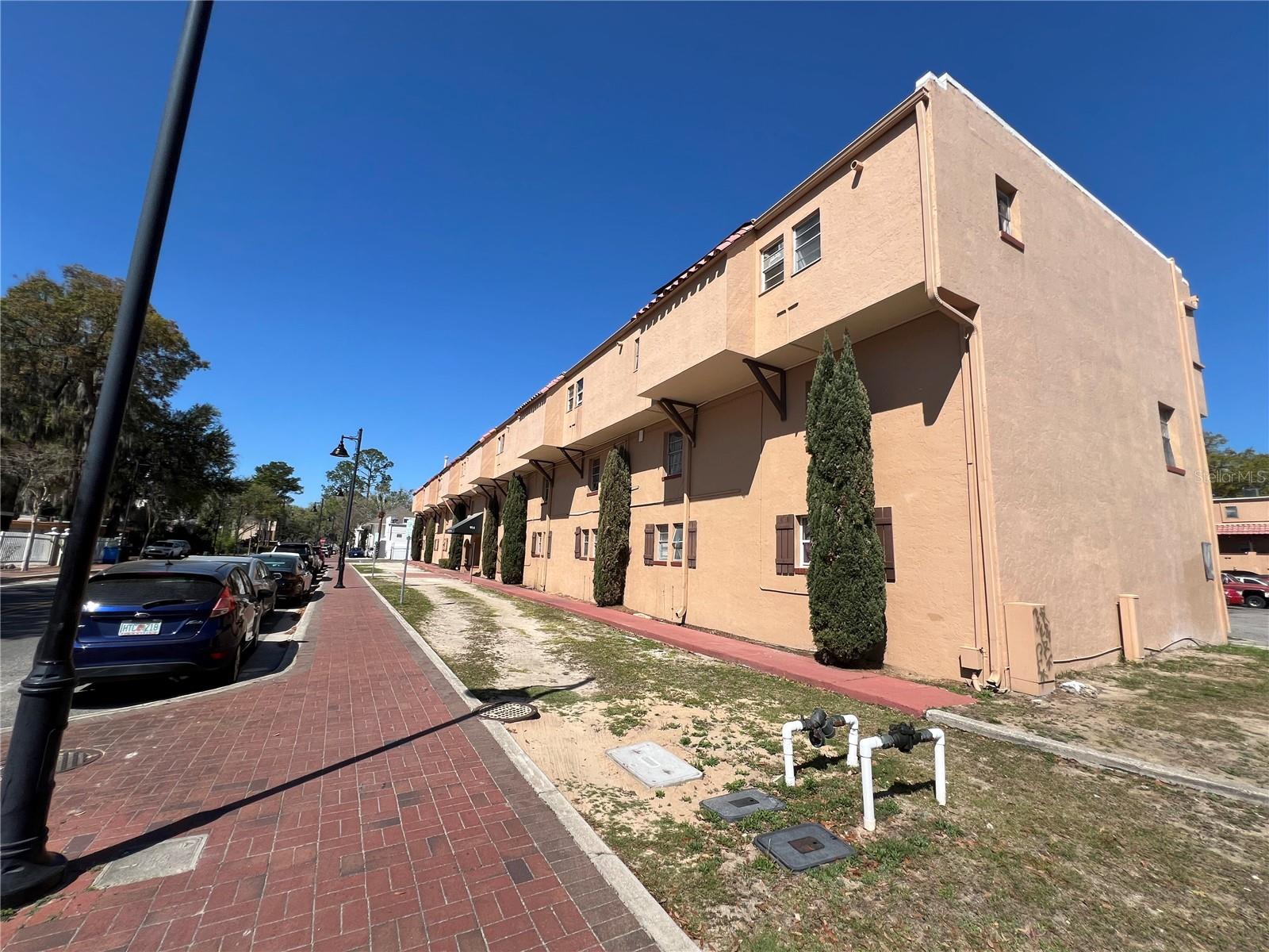 914 8th Avenue, FL