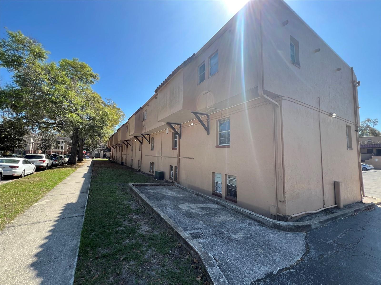 914 8th Avenue, FL