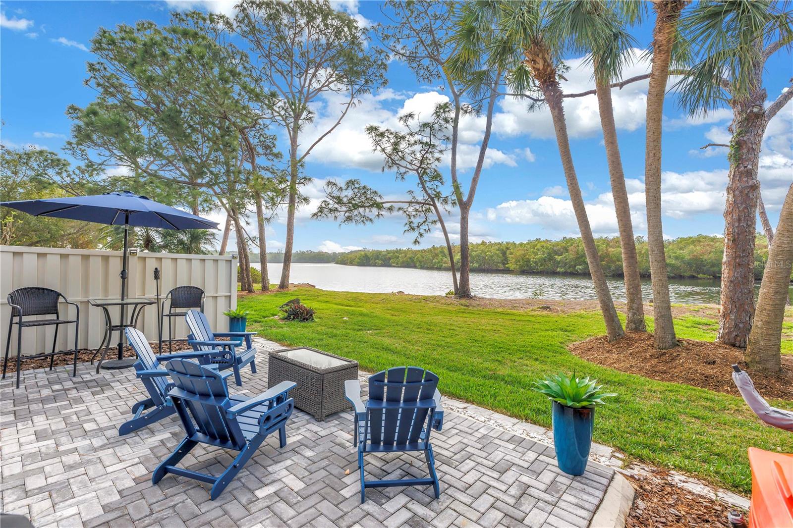 912 Myakka Court, FL