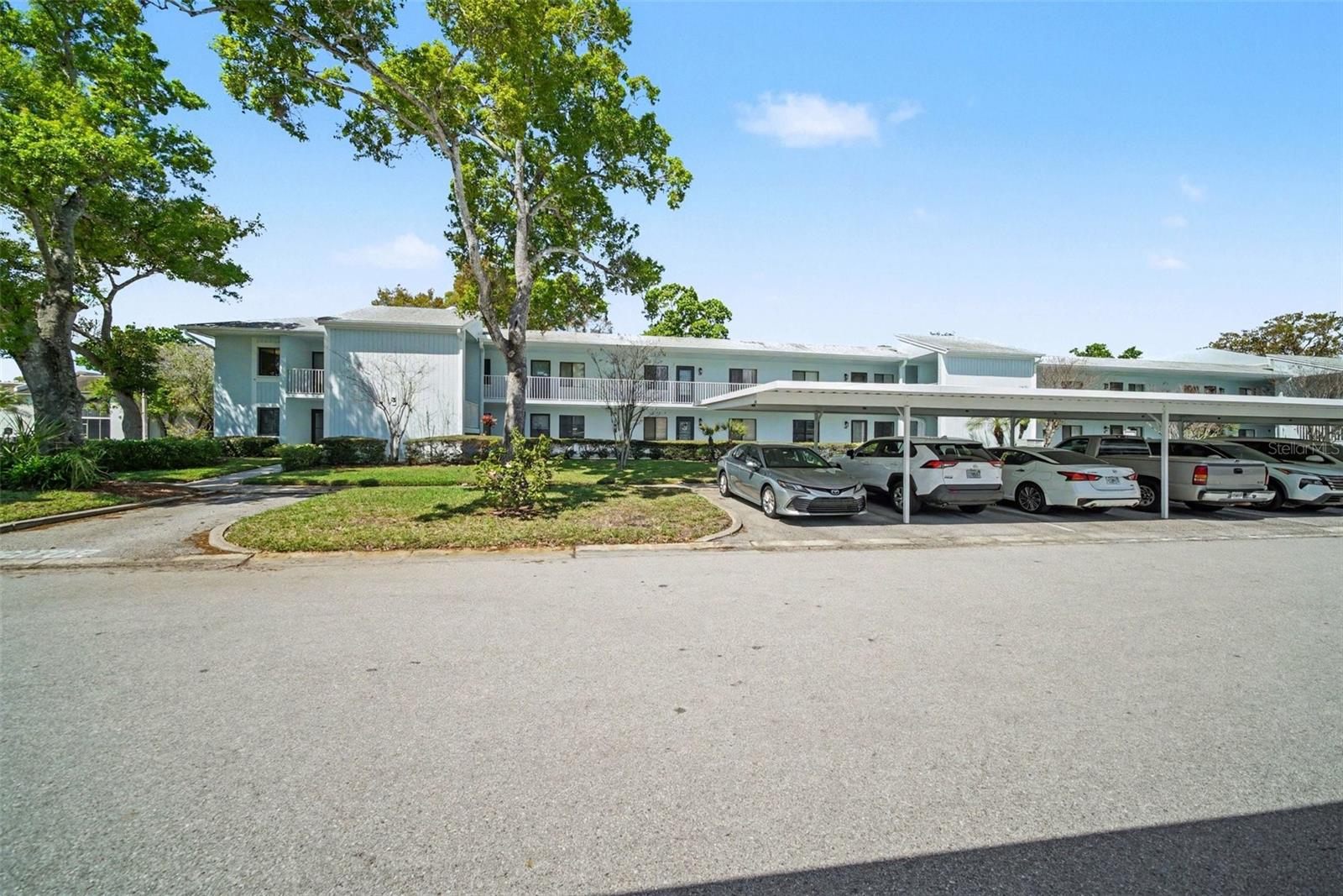 303 Martha Ln #303, FL