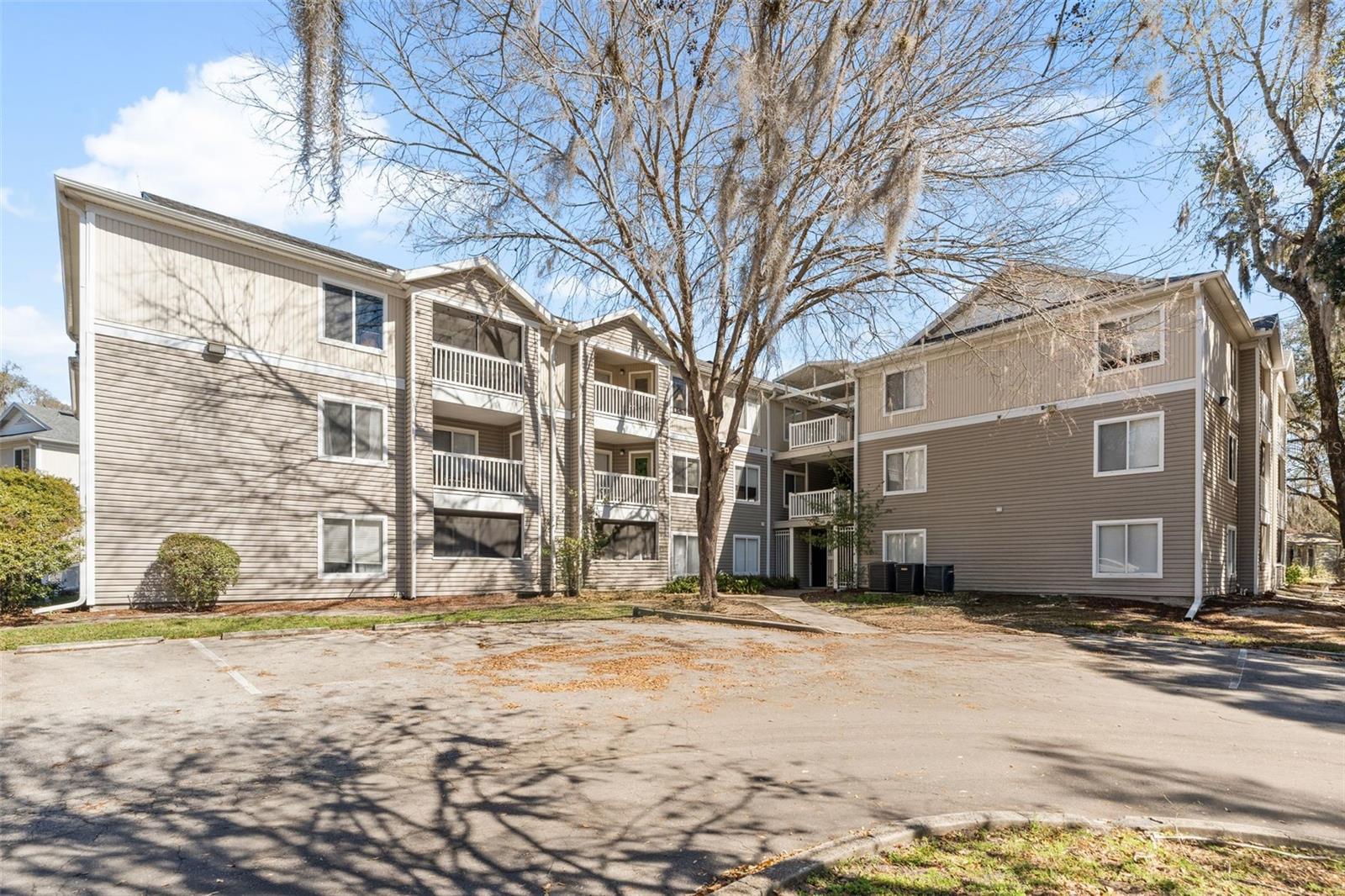 4000 Sw 23rd St #2-303, FL