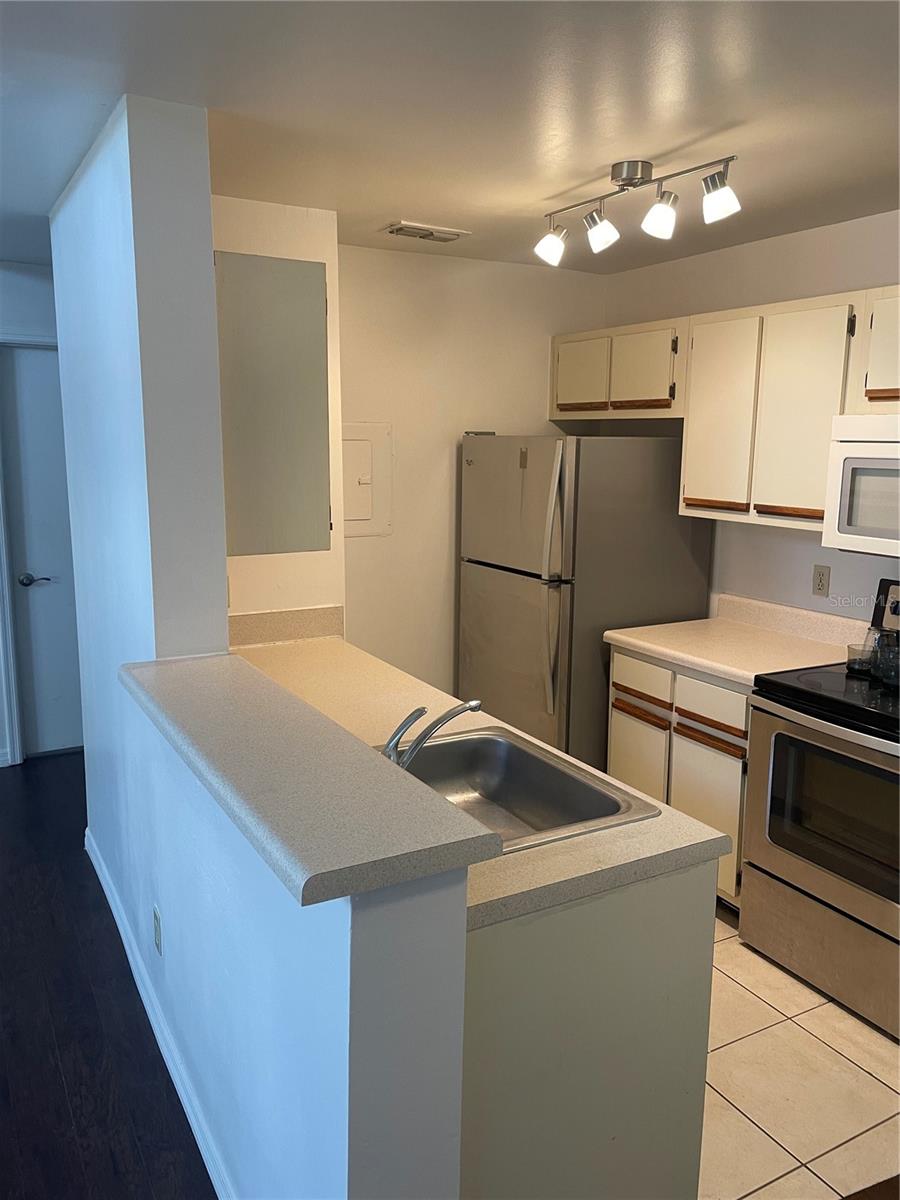 5992 Westgate Drive, FL