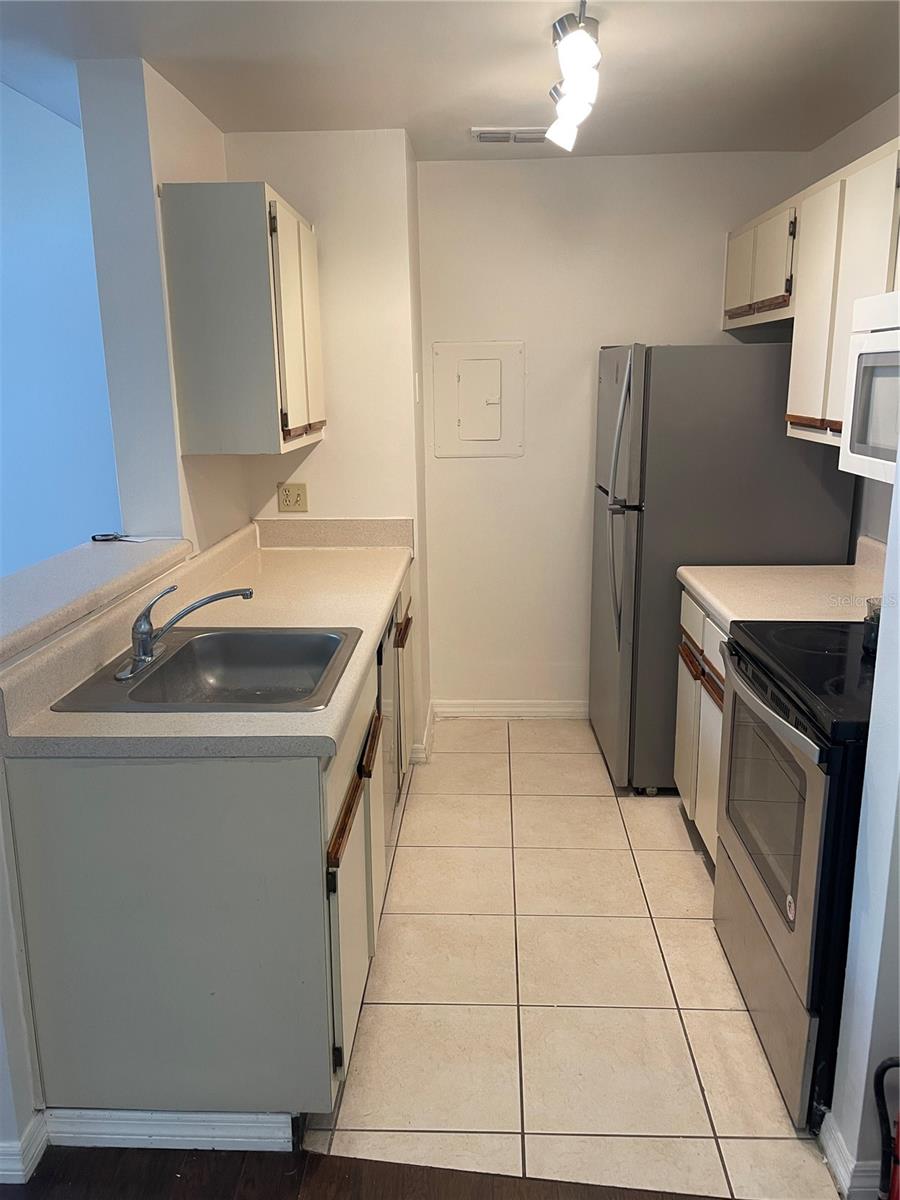 5992 Westgate Drive, FL