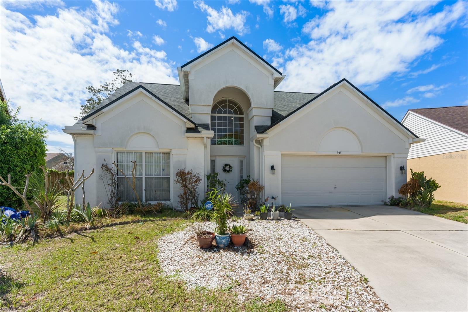 925 Beresford Way, FL