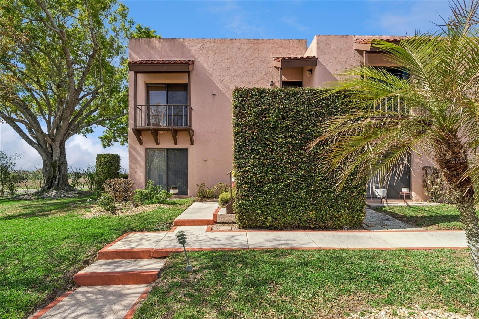 210 La Casa, FL