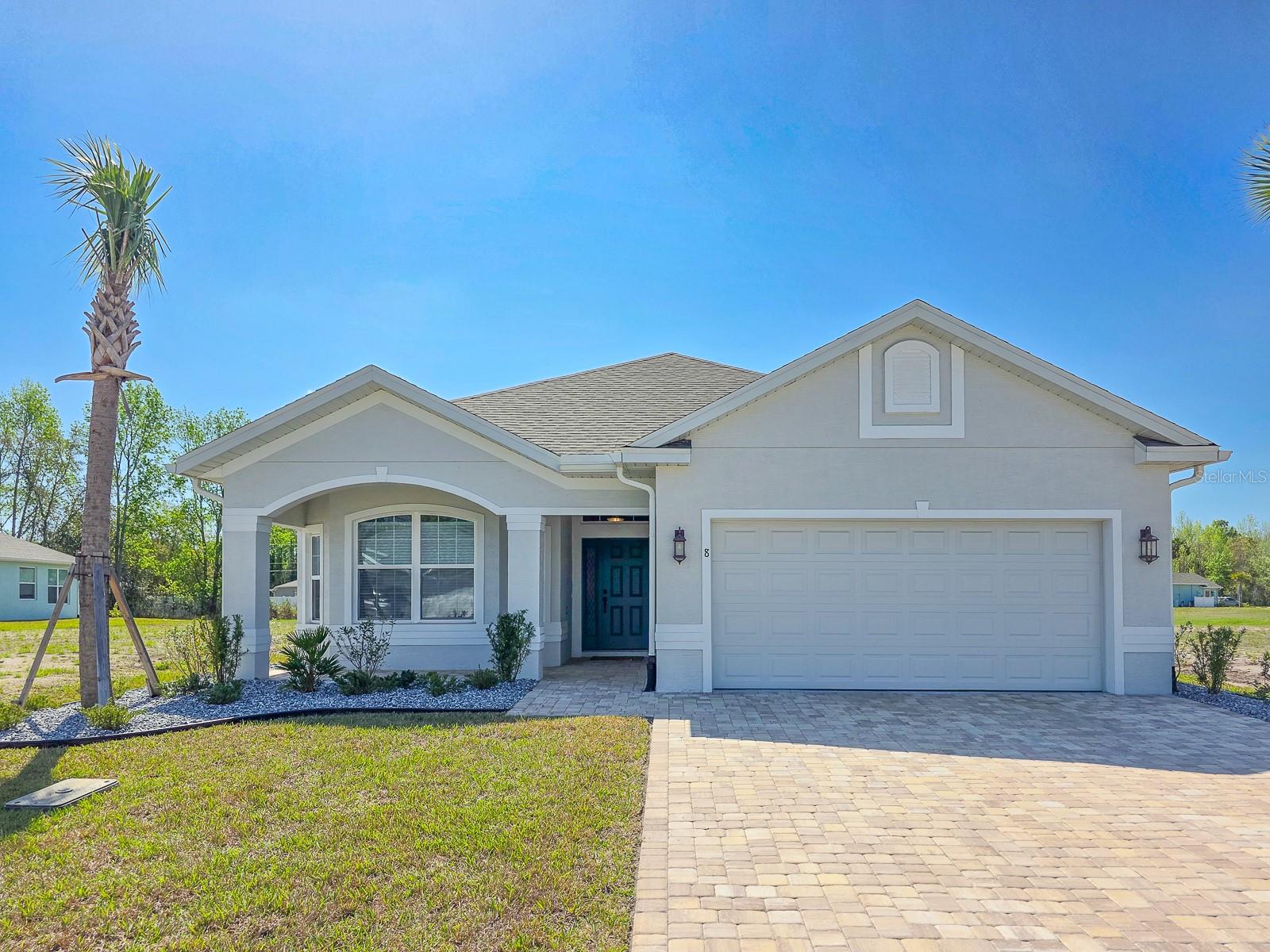 8 Lakeland Way, FL
