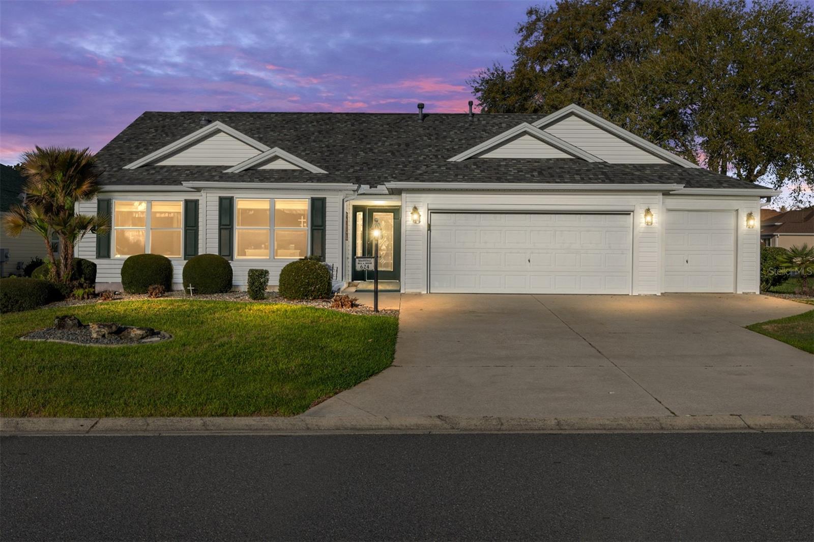624 Fayette Court, FL