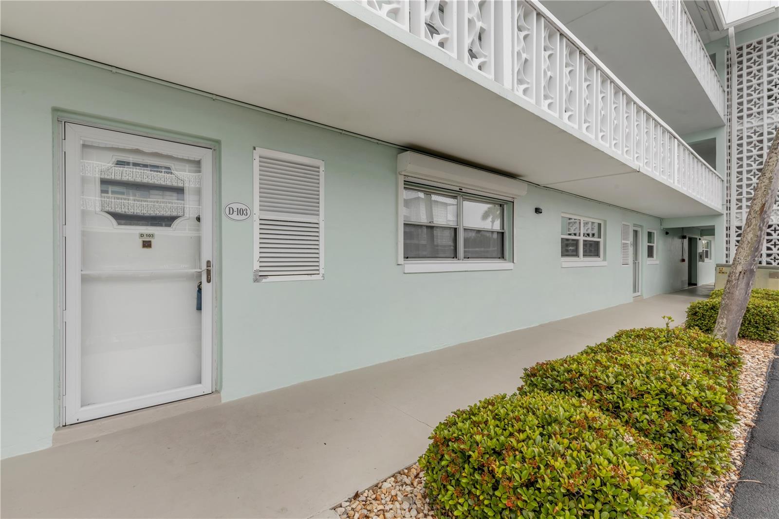 325 Causeway, FL