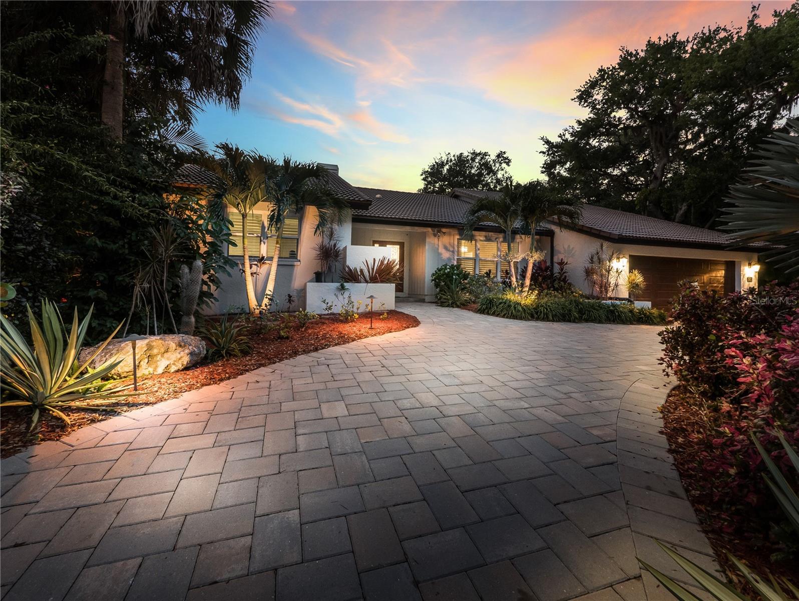 5231 Siesta Cove Drive, FL