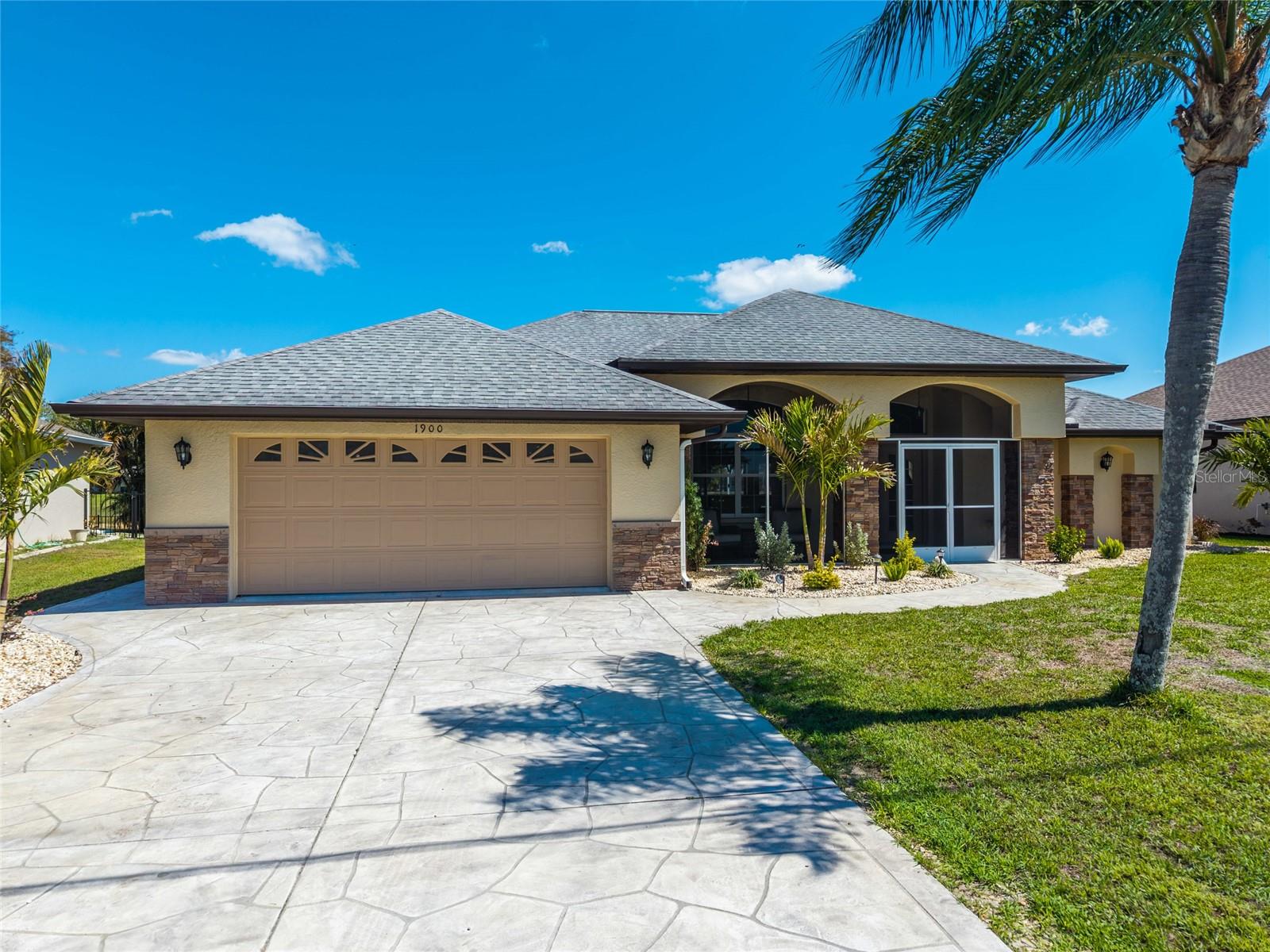 1900 Nuremberg Boulevard, FL