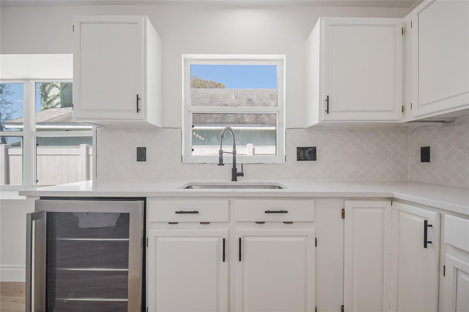 808 White Ivey Court, FL