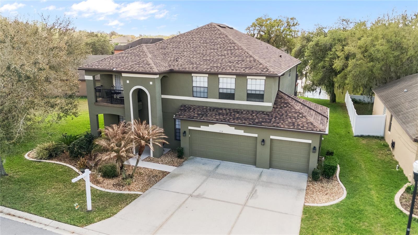 268 Oak Landing Ln, FL