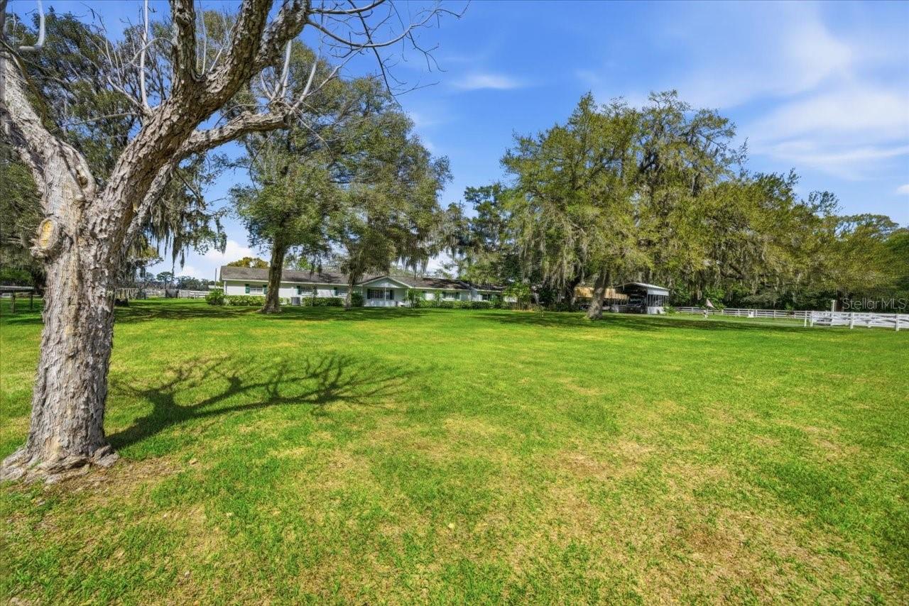 9449 Roberts Road, FL