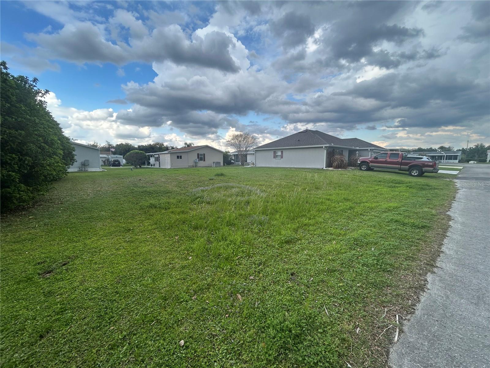 5198 Oxford Ct, FL