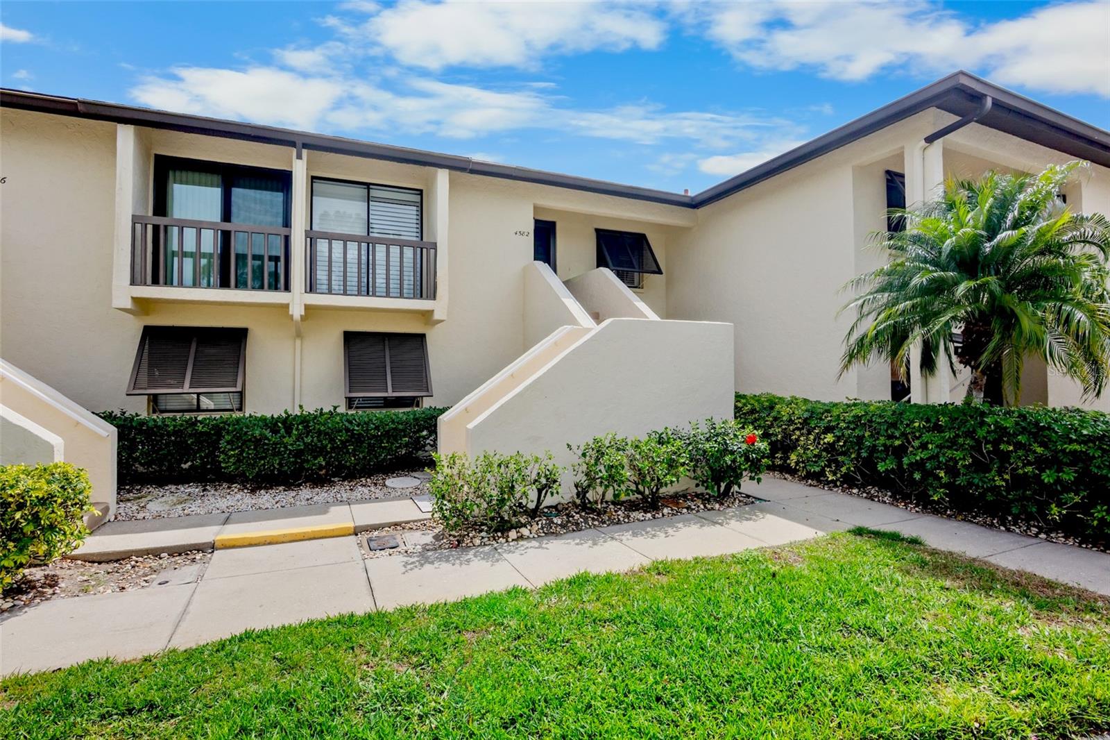 4582 Longwater, FL