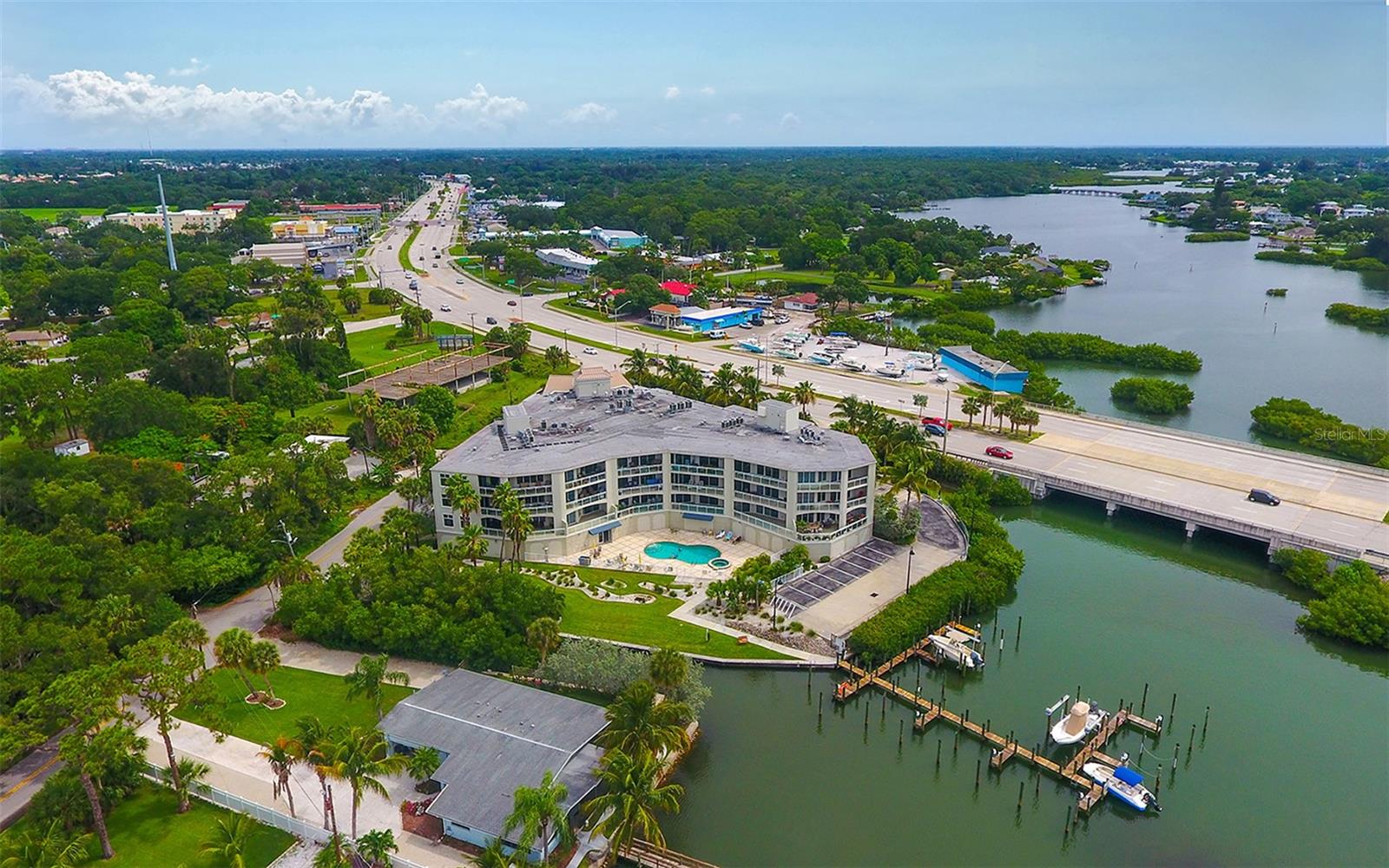 516 Tamiami Trail, FL