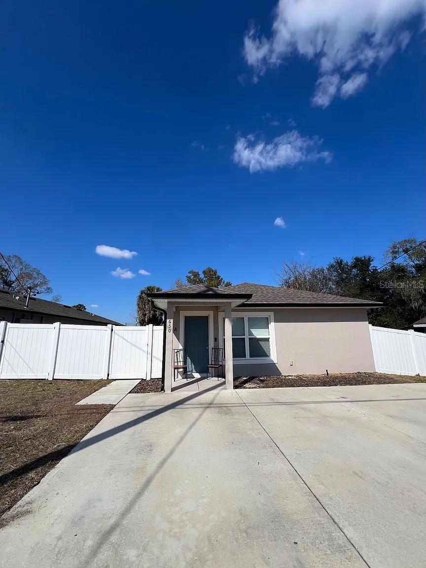 650 E Grapefruit Ave, FL