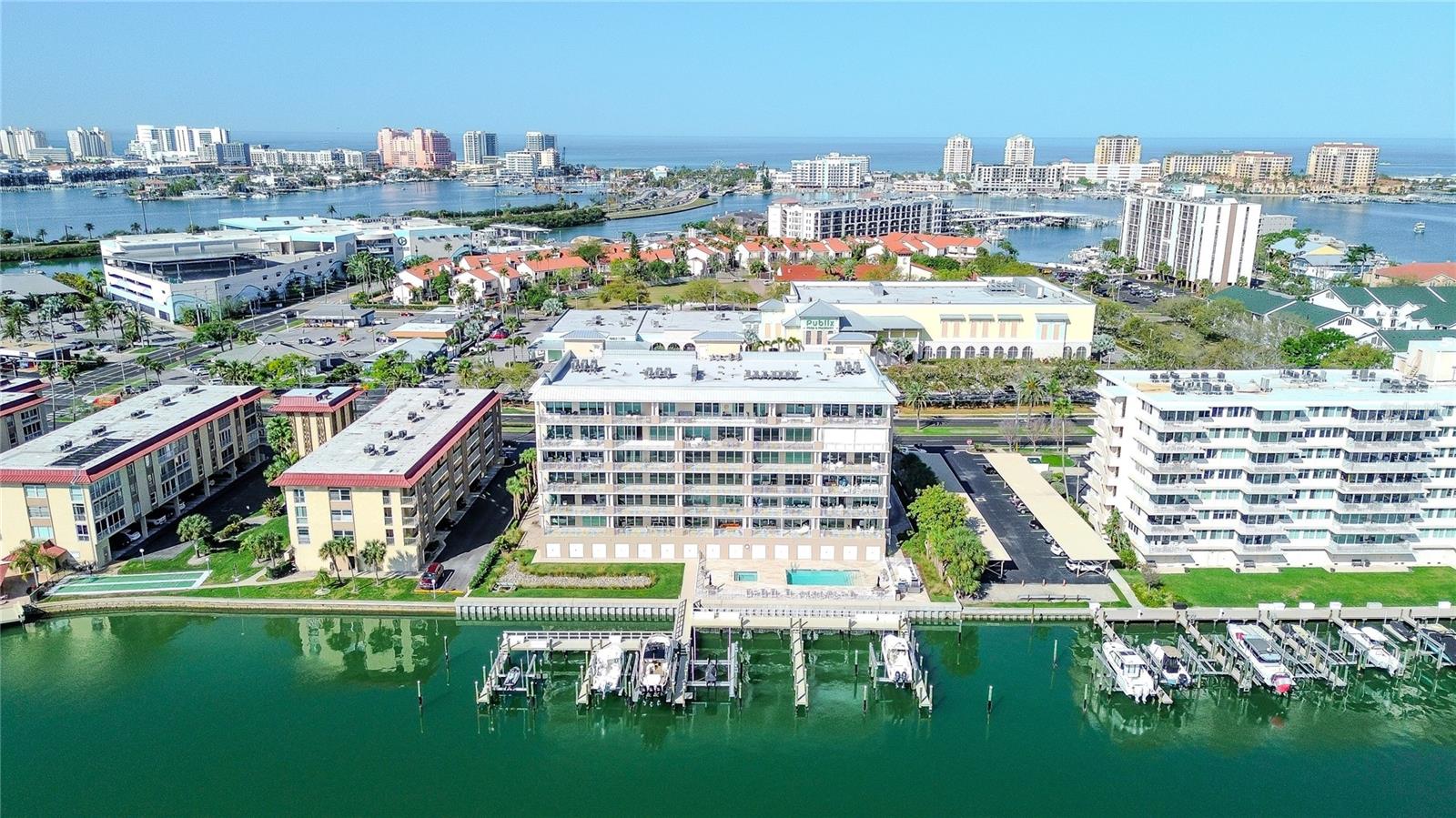 125 Island Way, FL