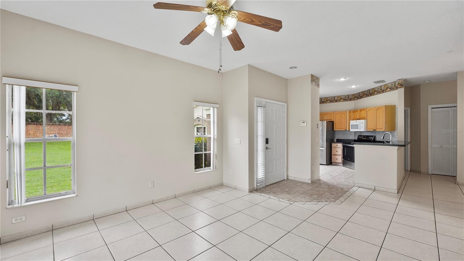 14556 Laguna Beach Circle, FL