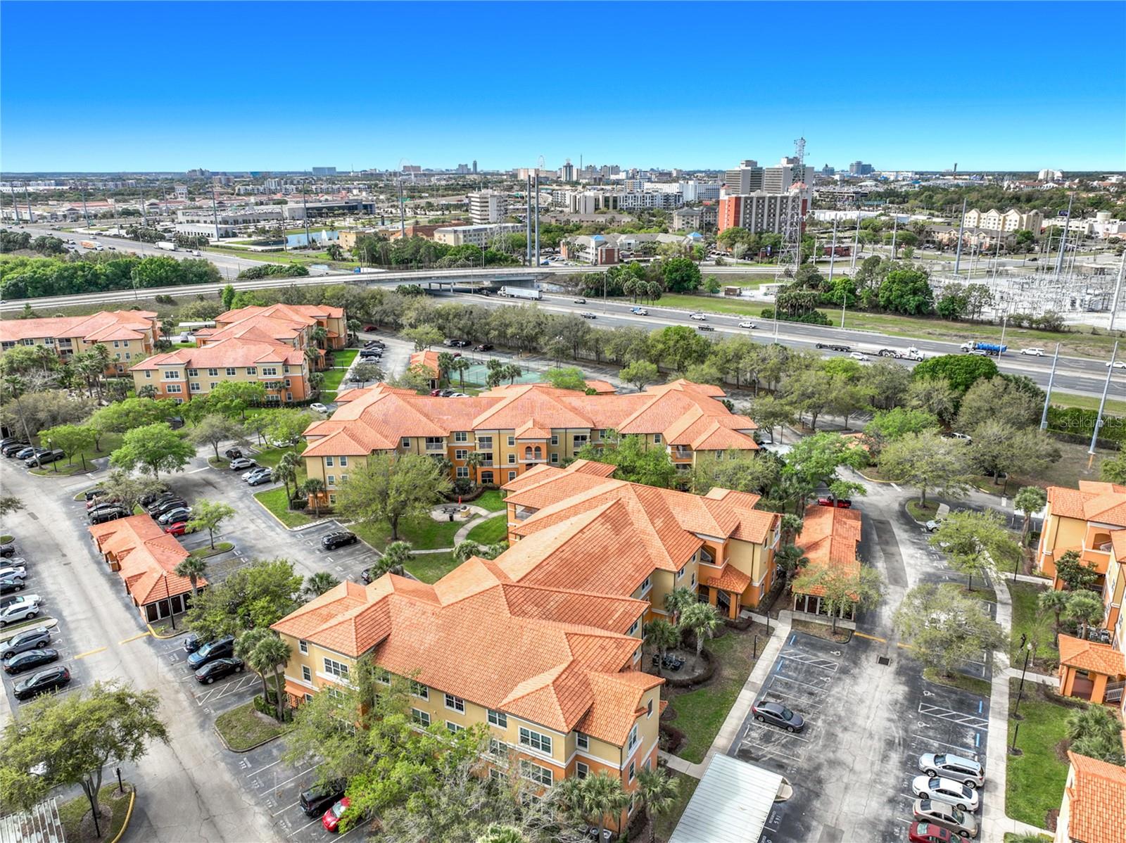 5471 Vineland Road, FL