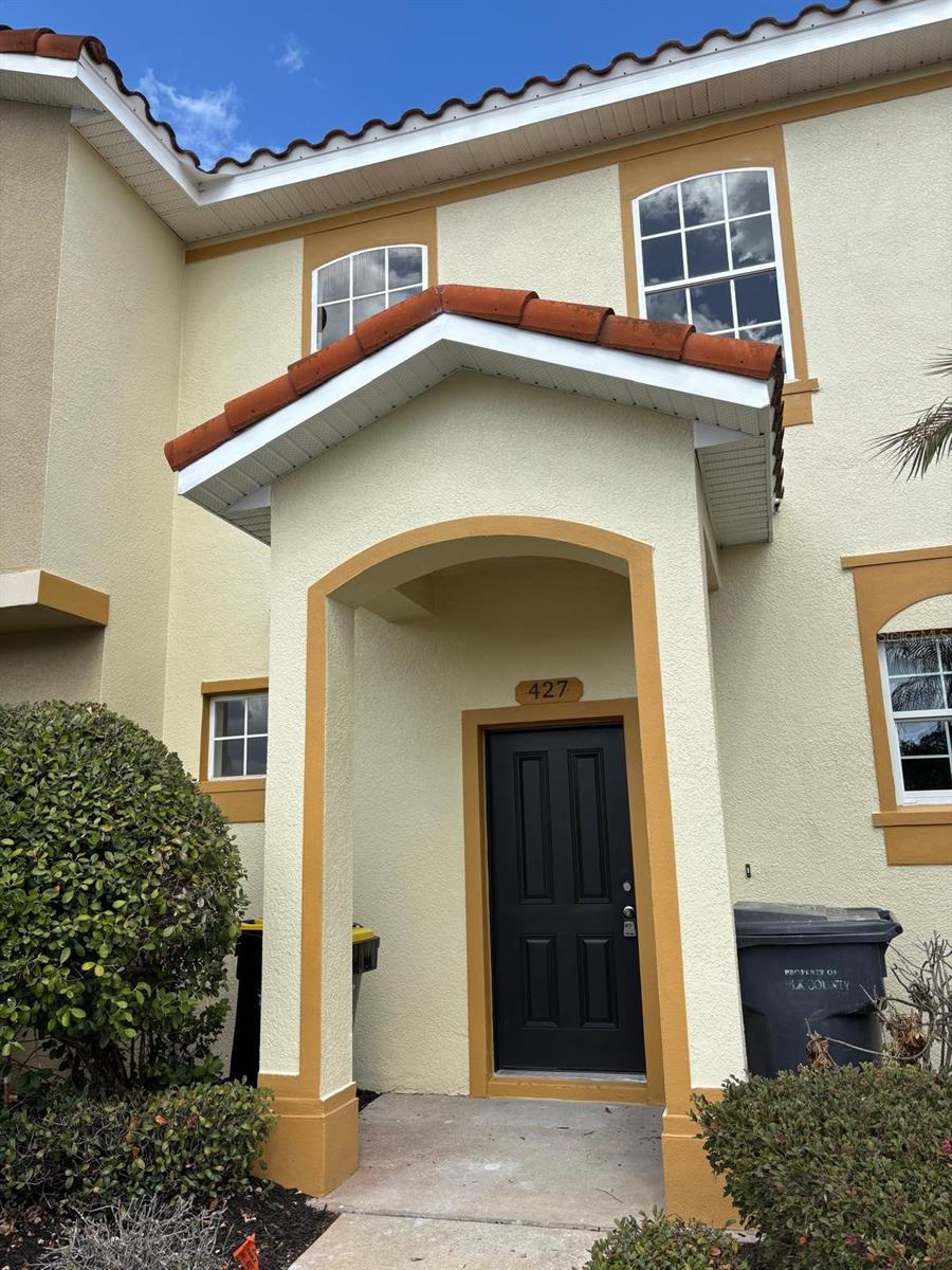 427 Madison Cir, FL