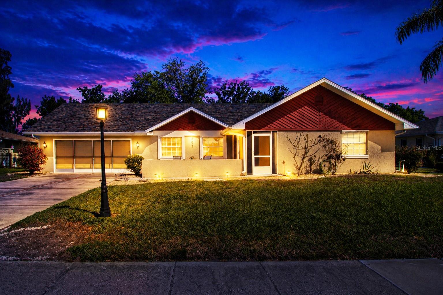203 Amesbury Cir, FL