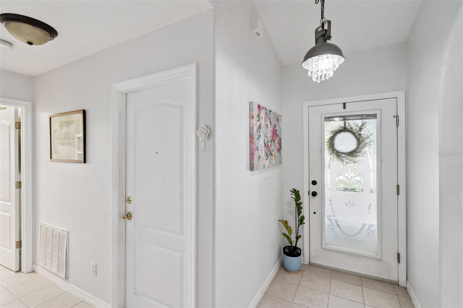 8856 Courtyard Lane, FL