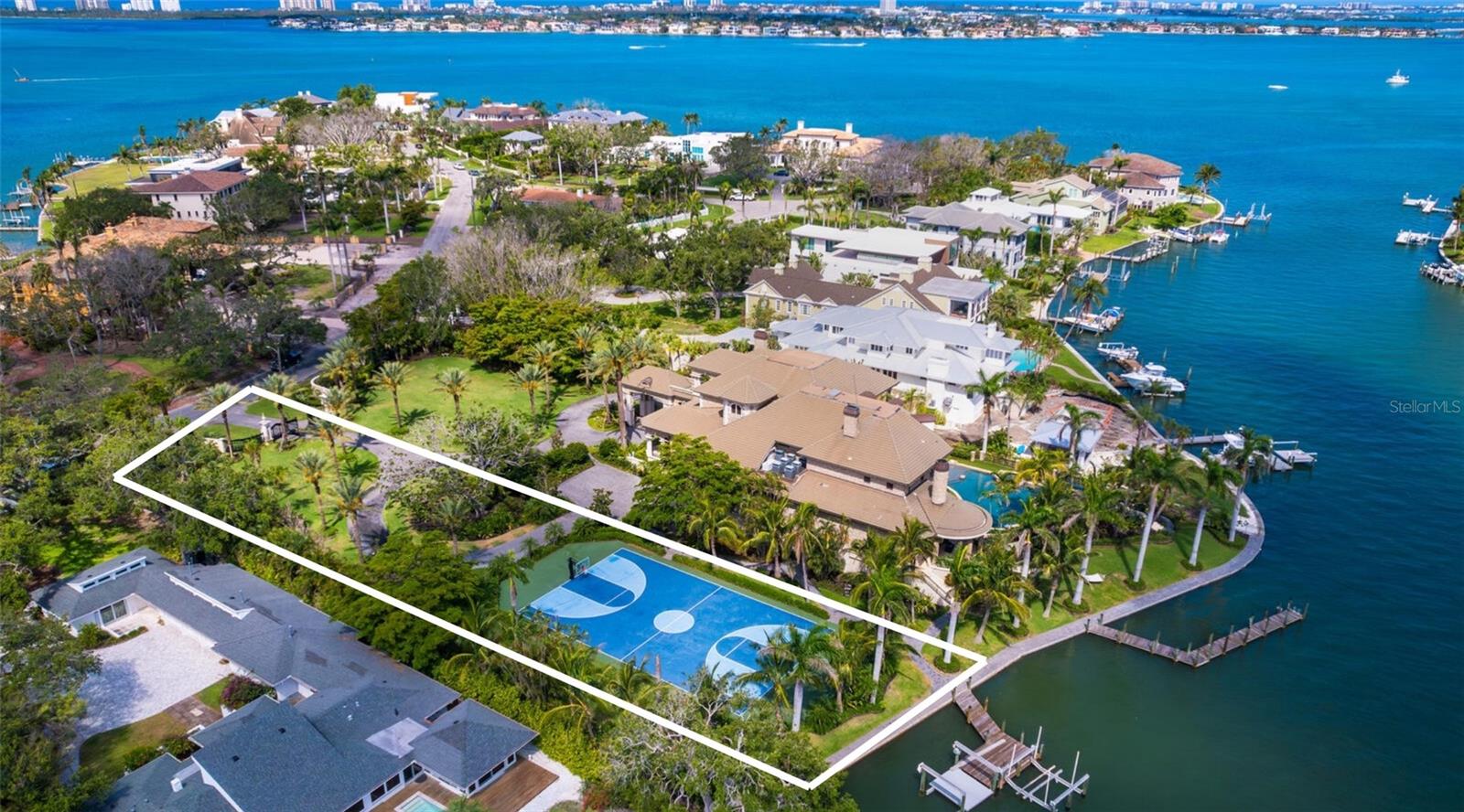 1435 Hillview Dr, FL