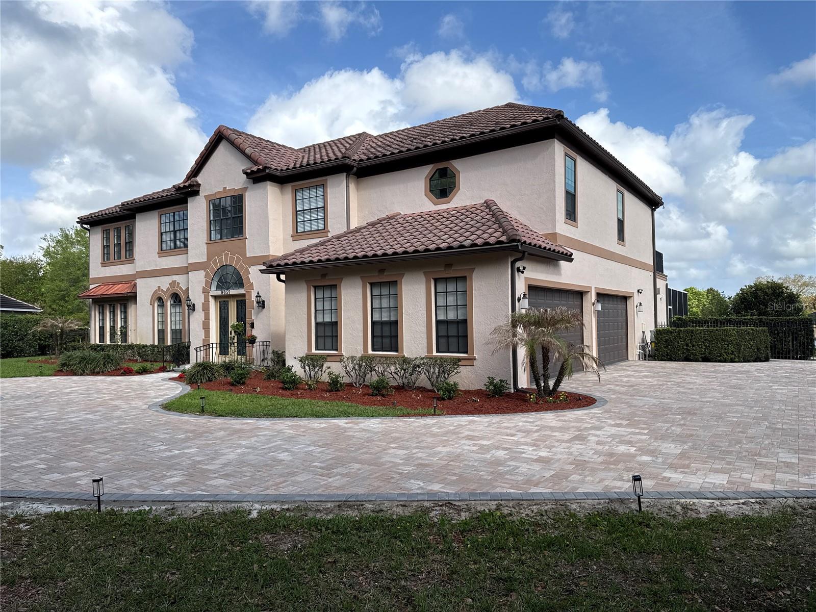 9057 Balmoral Mews Sq, FL