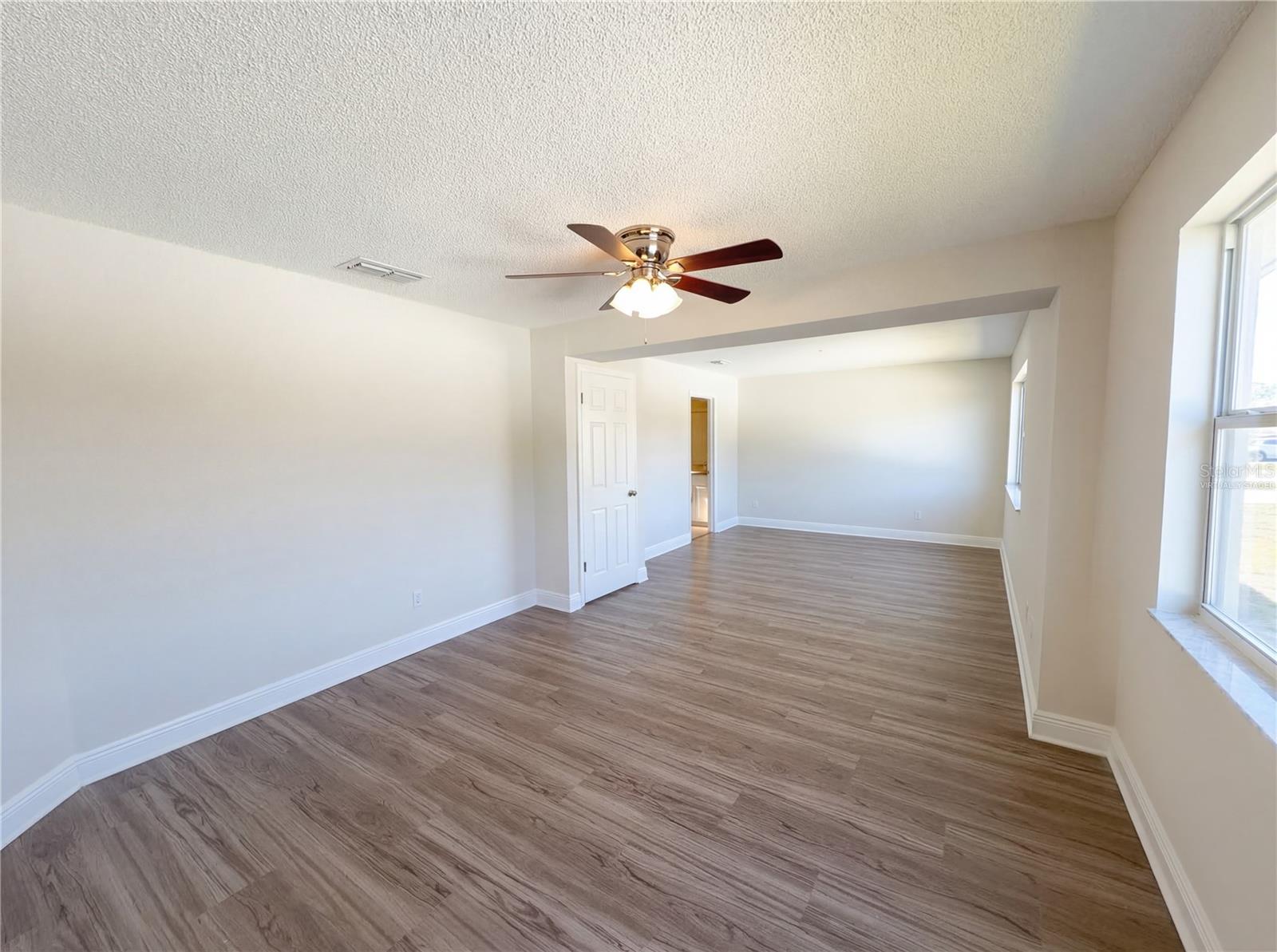 1729 Elmstead Court, FL
