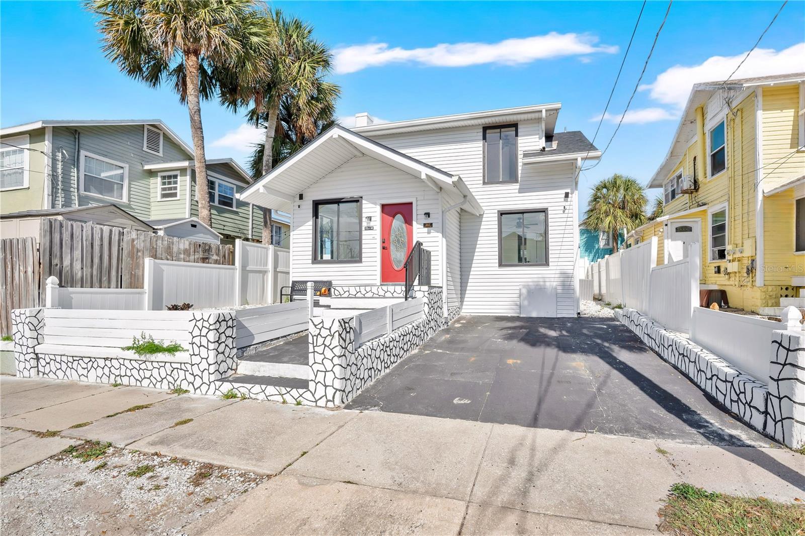 207 S Oleander Ave, FL
