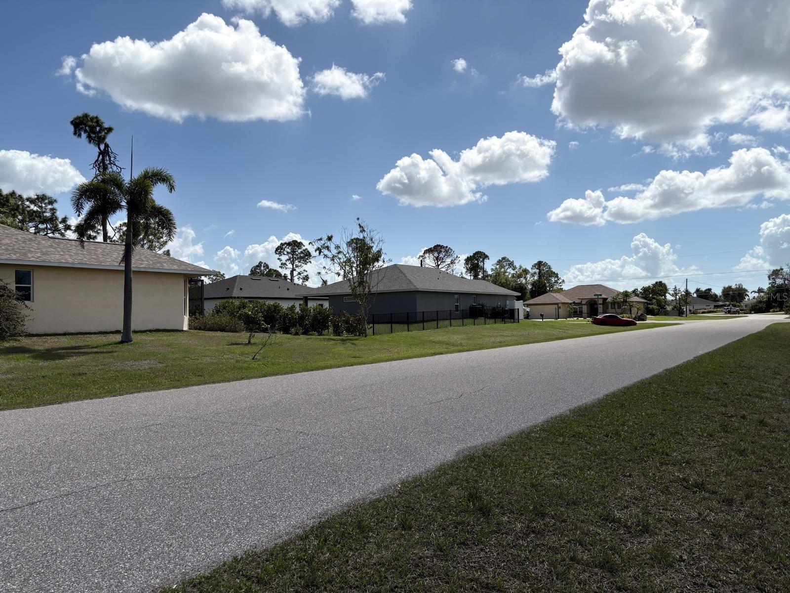 196 Linda Lee Dr, FL